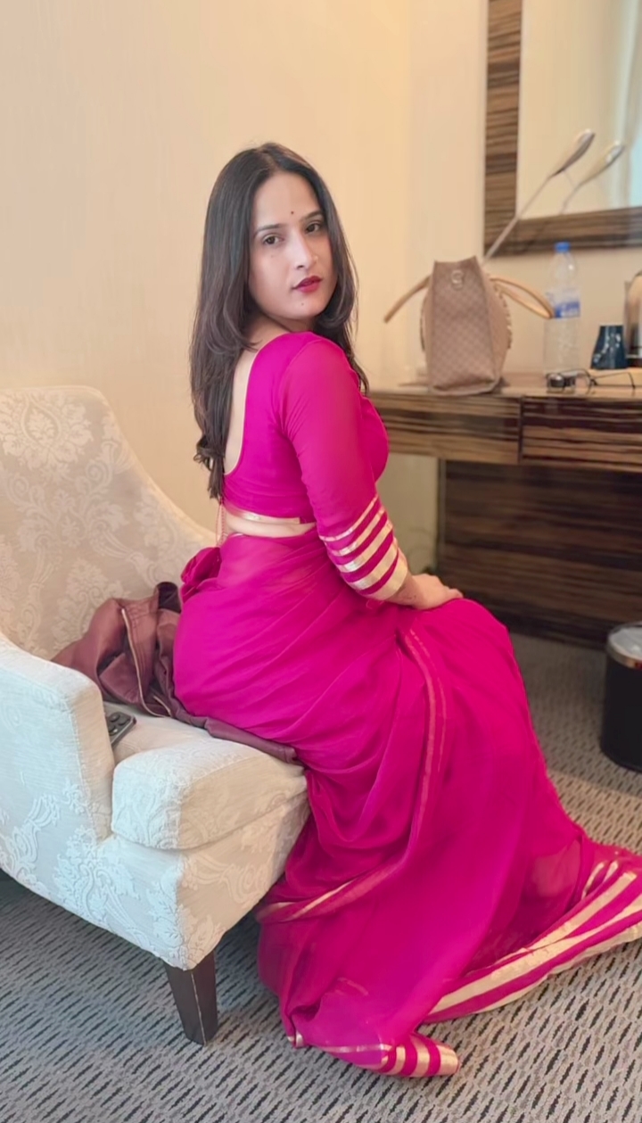 WhatsApp message me My self saloni r independent vip call girl trusted