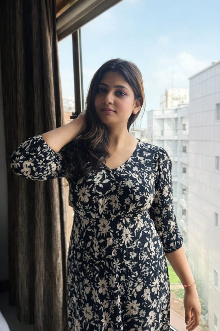 Neha Sharma call girl service available 24x7 full safe and secure 🥰😘