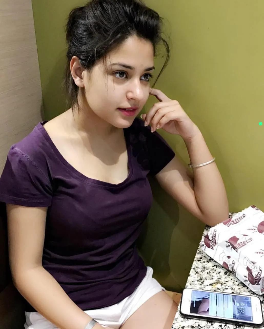 Bengaluru call girl service Photo 2